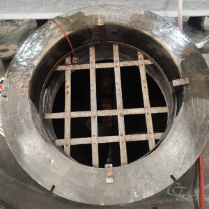 Conserto em boca de visita