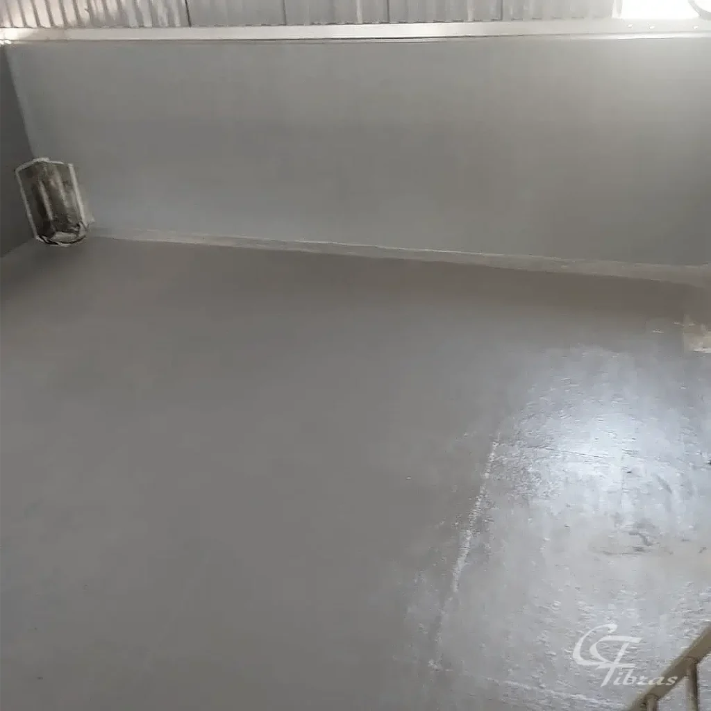 Revestimento em fibra de vidro de caixa de concreto com acabamento
