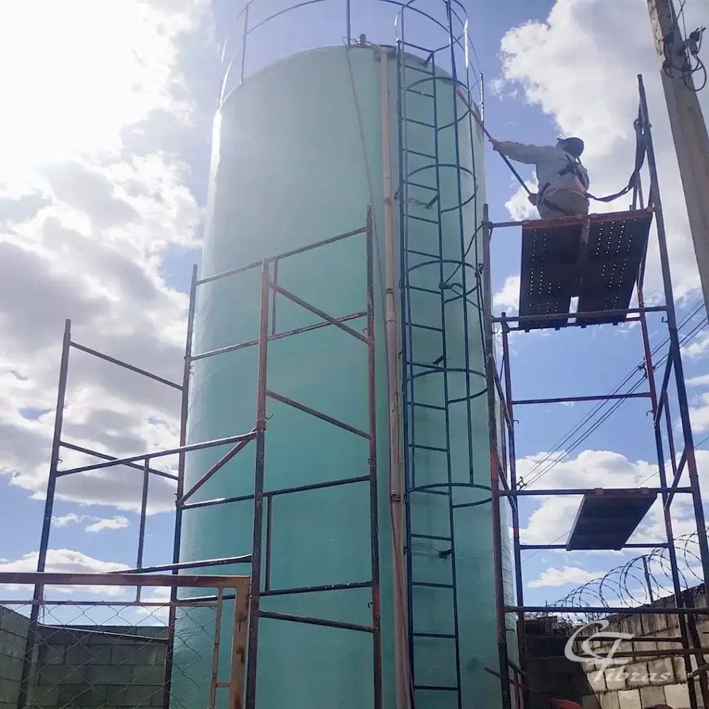 Processo de pintura em caixa d'água