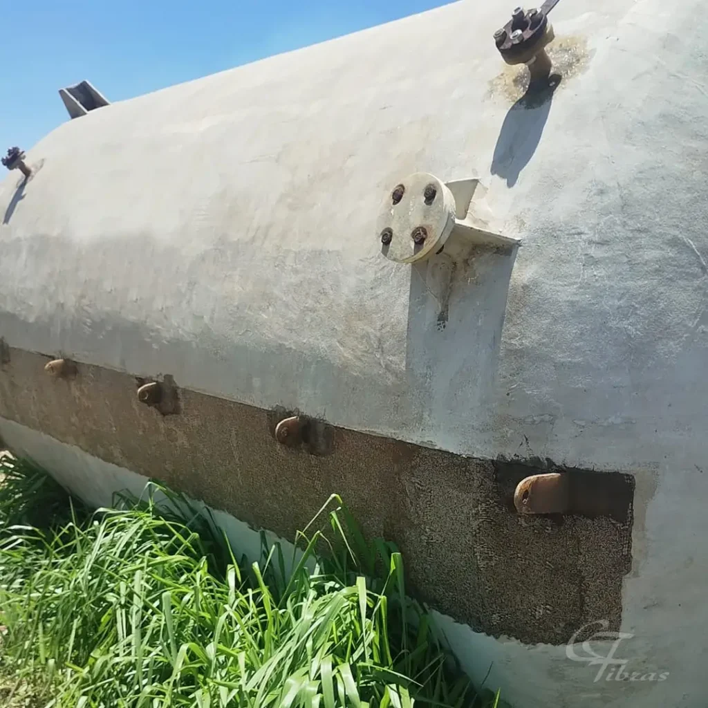 Limpeza de tanque de fibra de vidro